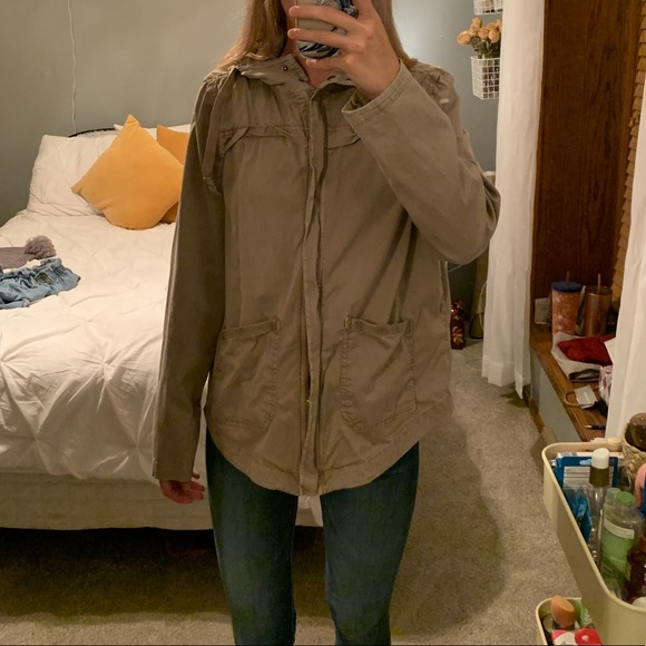 Lightweight Fall Jacket - Picture 2 of 3